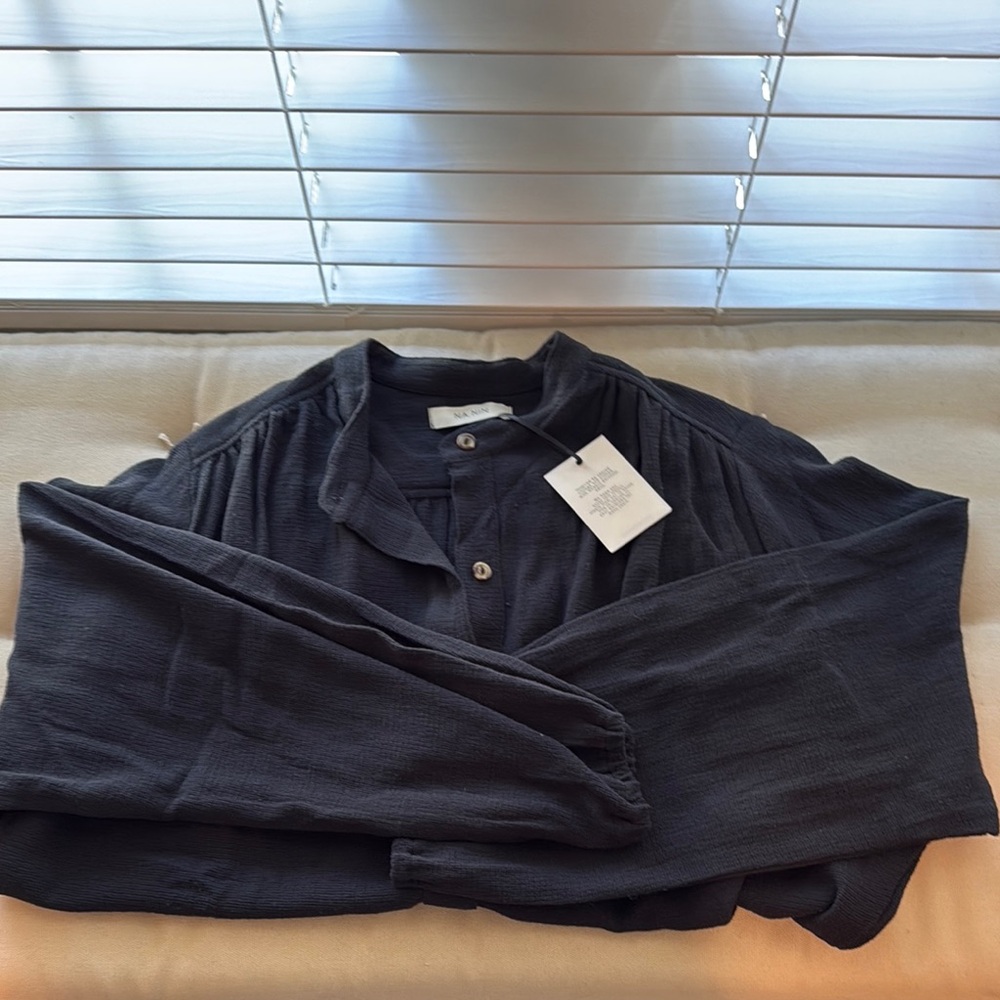 NWT NA NIN Gloria Waffled Cotton Top in Faded Black